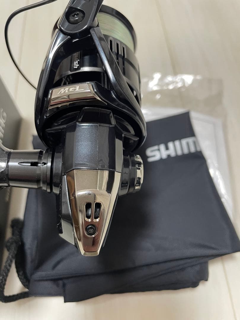 美品　シマノ 19ヴァンキッシュ C3000SDHHG