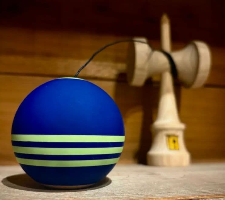 スポーツトイ・アクショントイ Cereal kendama Navy Lime Trinity Shape