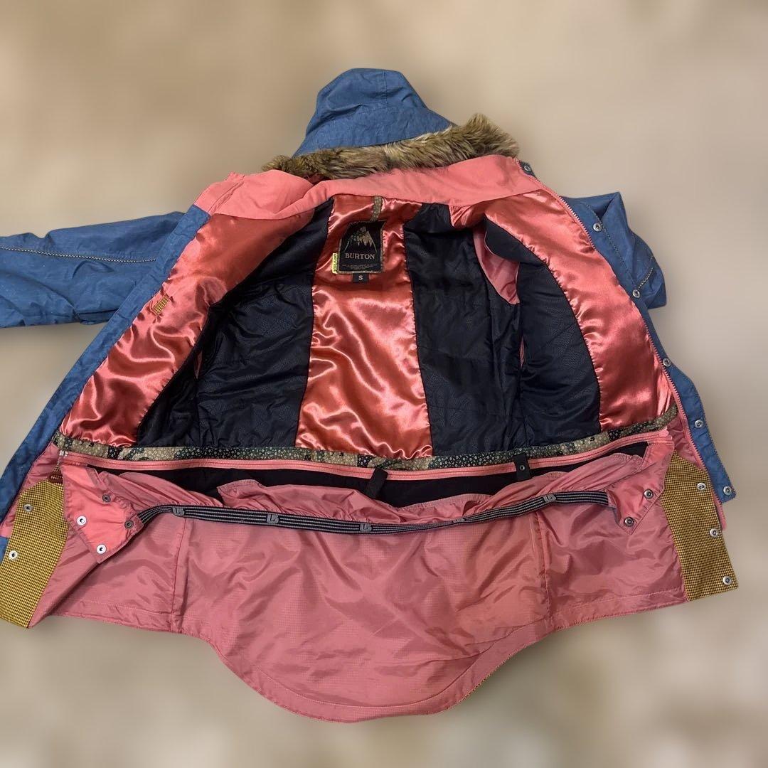 【お値下げしました】BURTON スノボウェア レディース Sサイズ