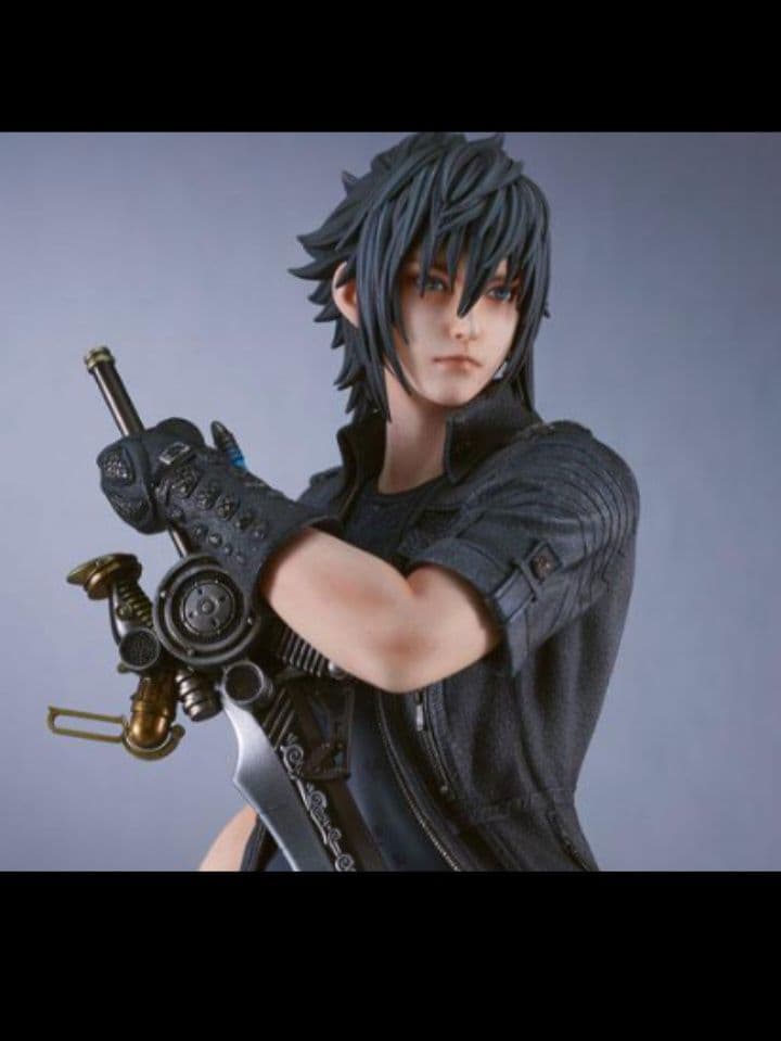 ほぼ新品★ファイナルファンタジーXV ノクティス・ルシス・チェラム フィギュア