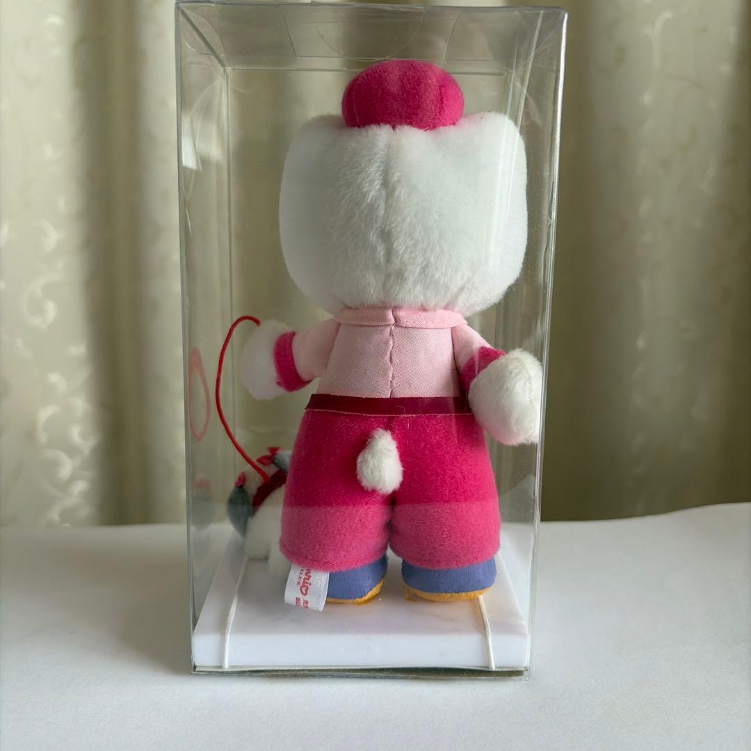 【非売品】レア　ハローキティ　マルチーズキティ　マンスリードール