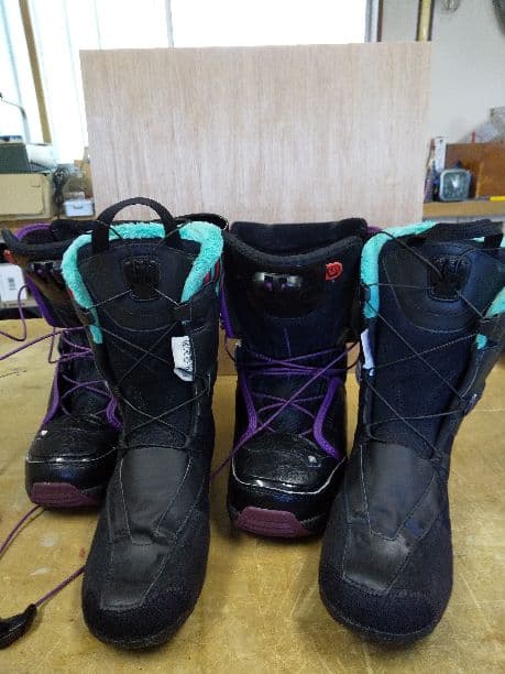SALOMONブーツLiLy