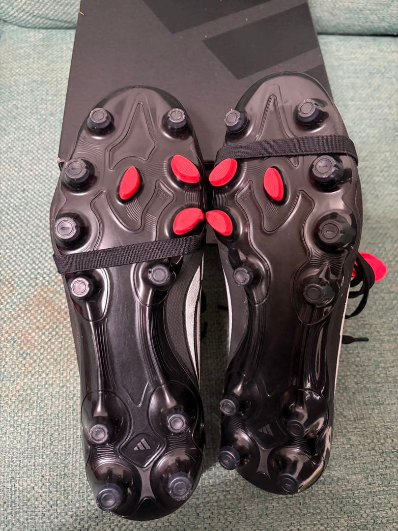 adidas Predator サッカースパイク