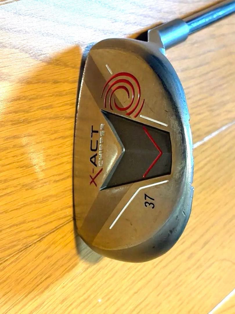 ODYSSEY X-ACT チッパー 37° 右打ち用