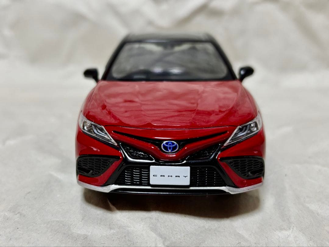 カムリ後期(最終型) カラーサンプル ミニカー ブラック×レッド 専用箱付