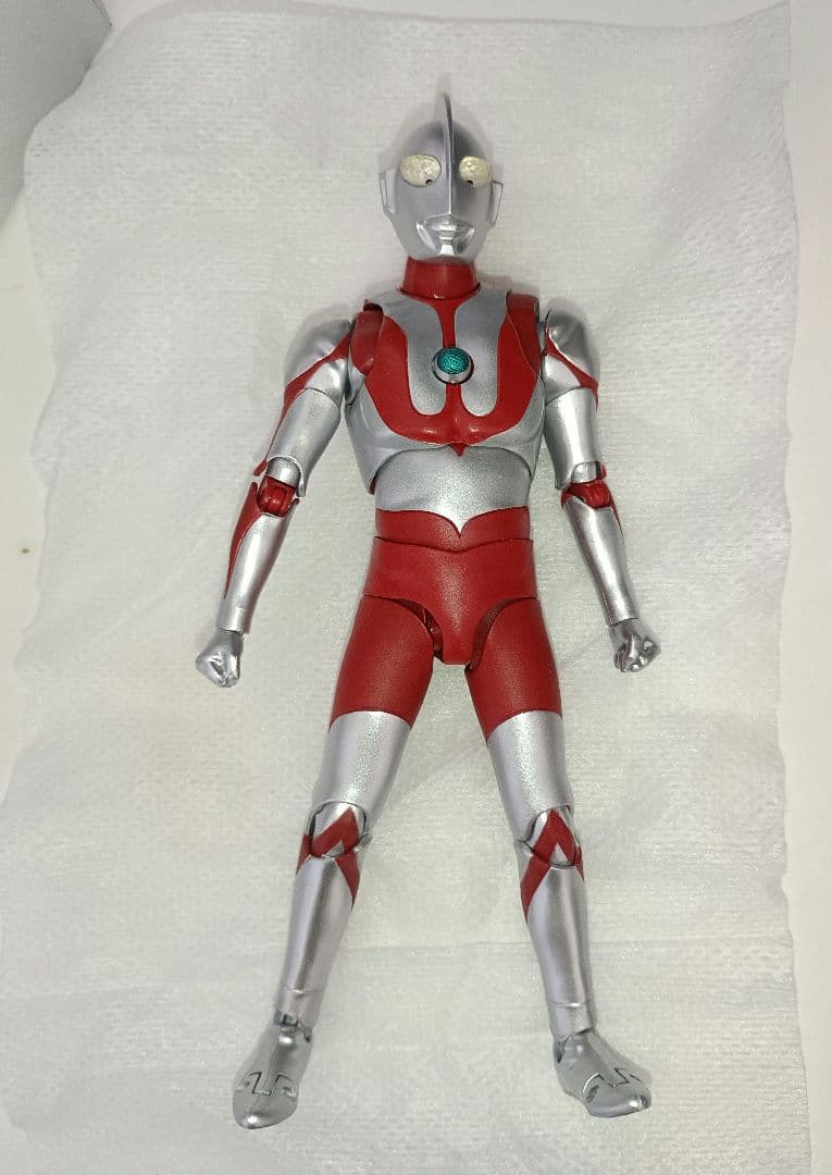 真骨彫製法　フィギュアーツ　ウルトラマン　再販版　最終値下げ価格