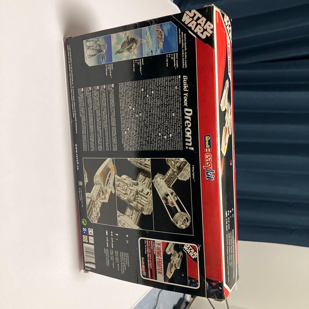 Revell Star Wars Y-Wing Fighter プラモデル