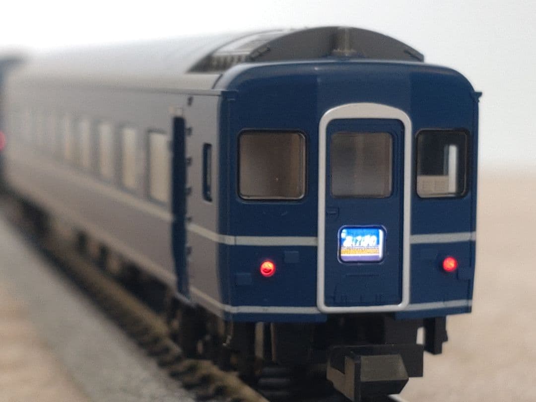 KATO 10-822/823　24系寝台特急 あけぼの9両編成
