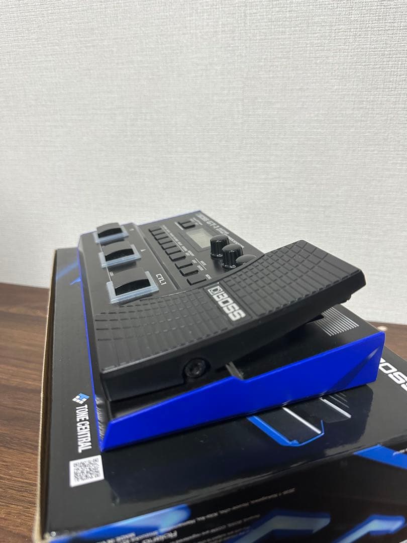 BOSS GT-1 マルチエフェクター 美品 箱付