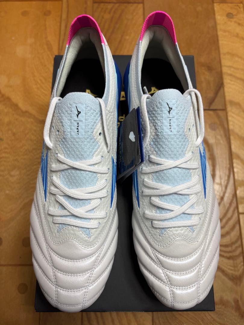 新品　激レア　限定カラー　ミズノ　モレリア ネオ4 β JAPAN