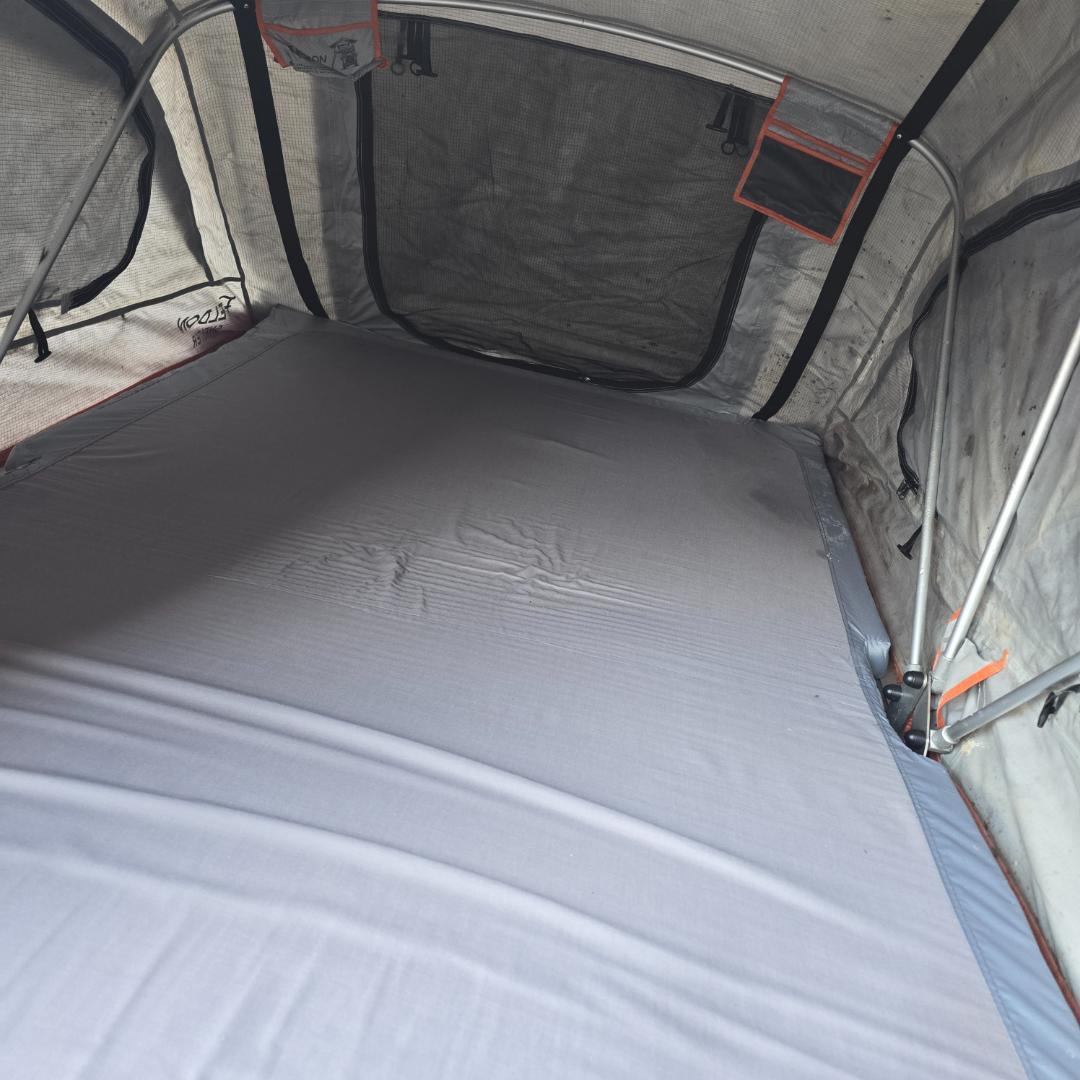 福岡引取限定　FELDON SHELTER 車用ルーフトップテント ルーフテント