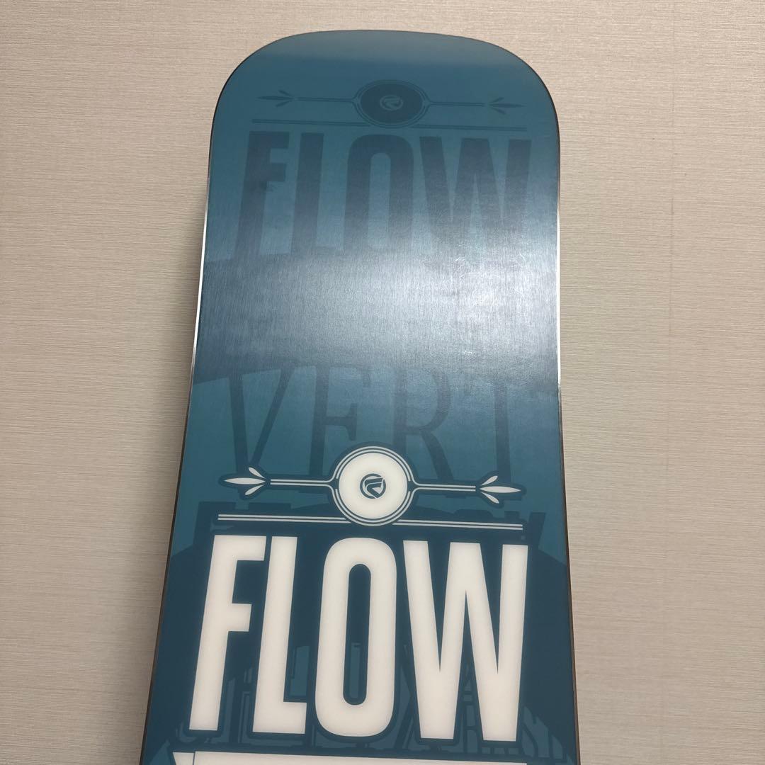 新品⭐︎ FLOW フロウ　スノーボード板