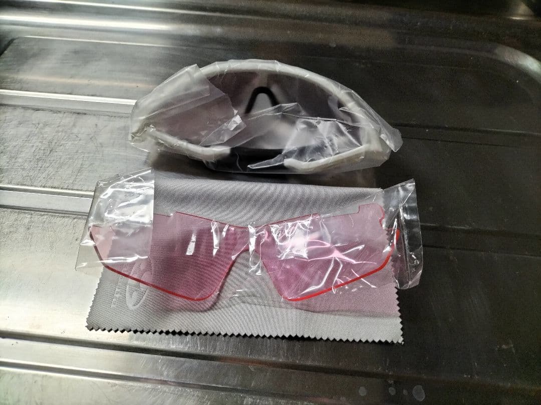 OGK kabuto 101 サングラス （2セット撥水レンズ）サイズM/L