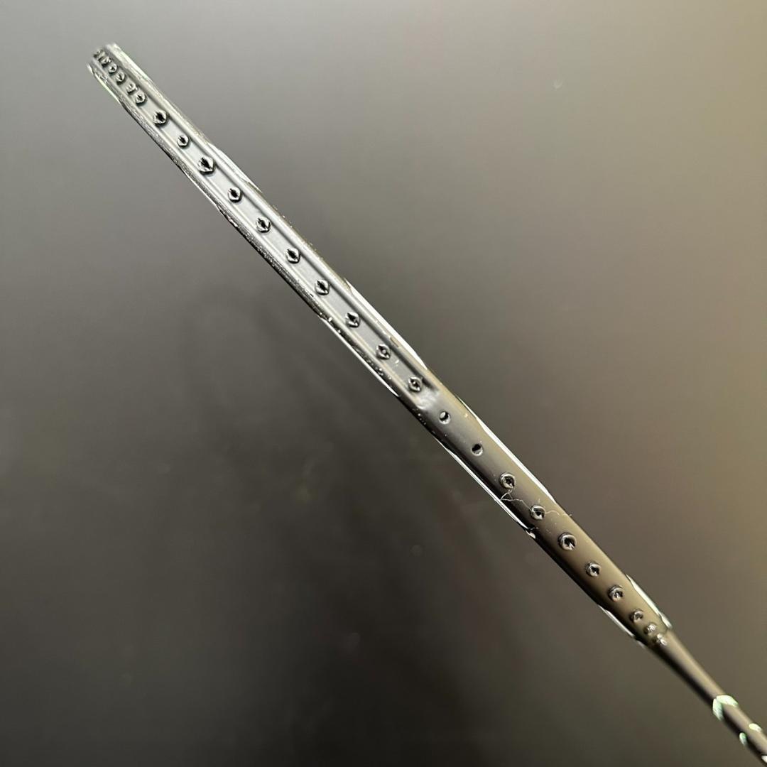YONEX　ヨネックス　バトミントンラケット　アストロクス１１　MO-57