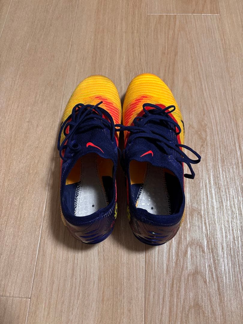 美品‼️1回のみ使用‼️ナイキファントム6 26.5 サッカースパイク