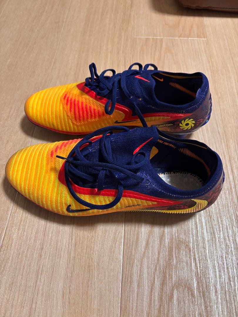 美品‼️1回のみ使用‼️ナイキファントム6 26.5 サッカースパイク