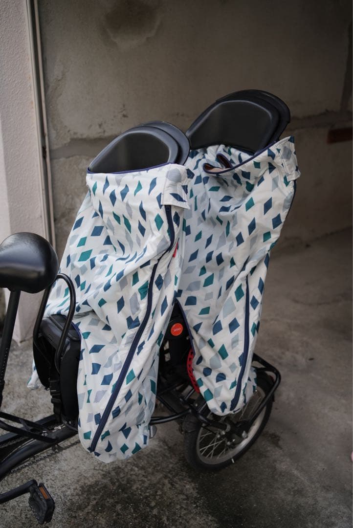 ふたごじてんしゃ チャイルドシート付きシティサイクル