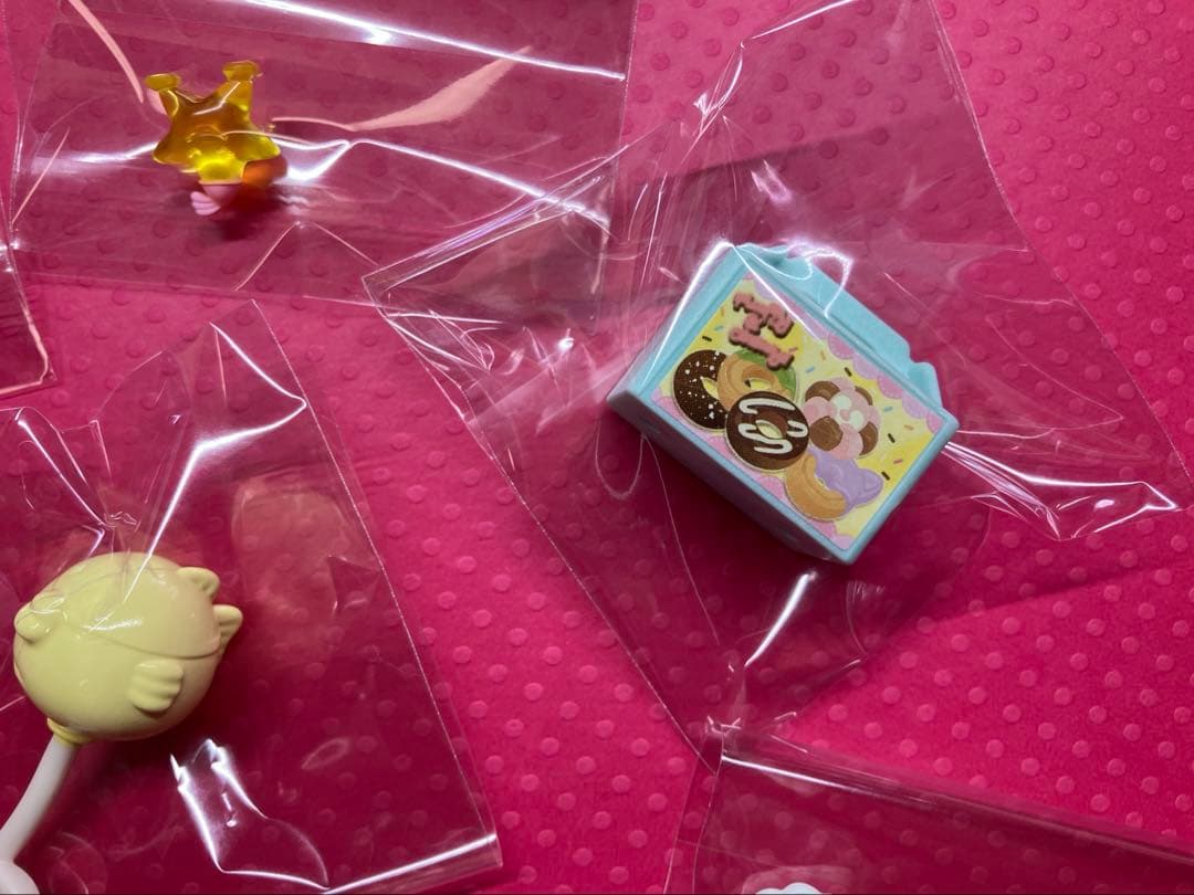 シルバニア　各¥350