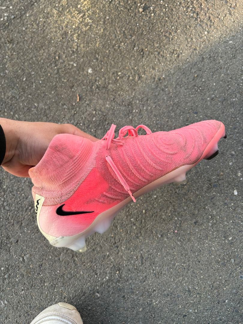 NIKE ファントムルナ2エリート