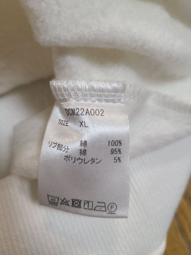 ま*と様 新品未使用!!Docus + Design ホワイト トレーナー XL