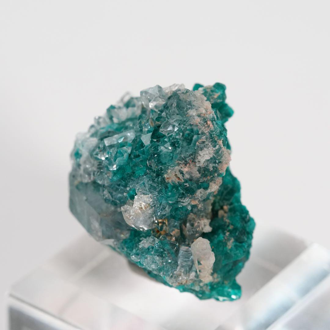 【激レア】ダイオプテーズinクォーツ コンゴ産 26×26×18mm