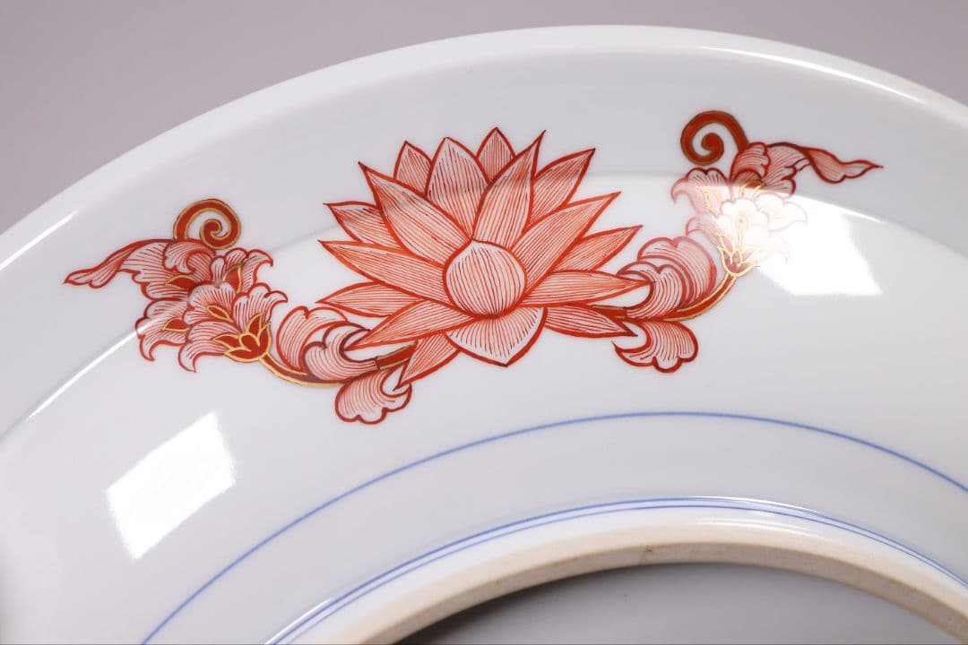 九谷焼 吉光隆広(芳隆) 赤絵細描 阿弥陀三尊立像 大皿 瓔珞紋【MA886】