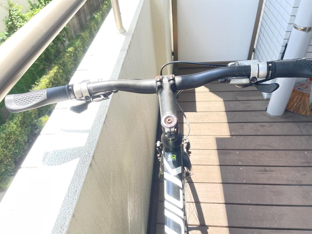 りんりんりん　Quickクロスバイク黒 700cc 27段変速