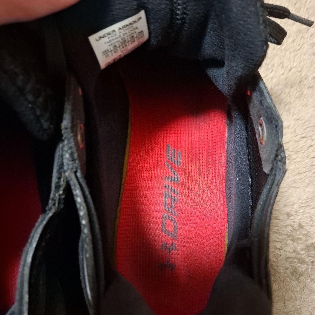 UNDER ARMOUR バッシュ29センチ ブラック/レッド