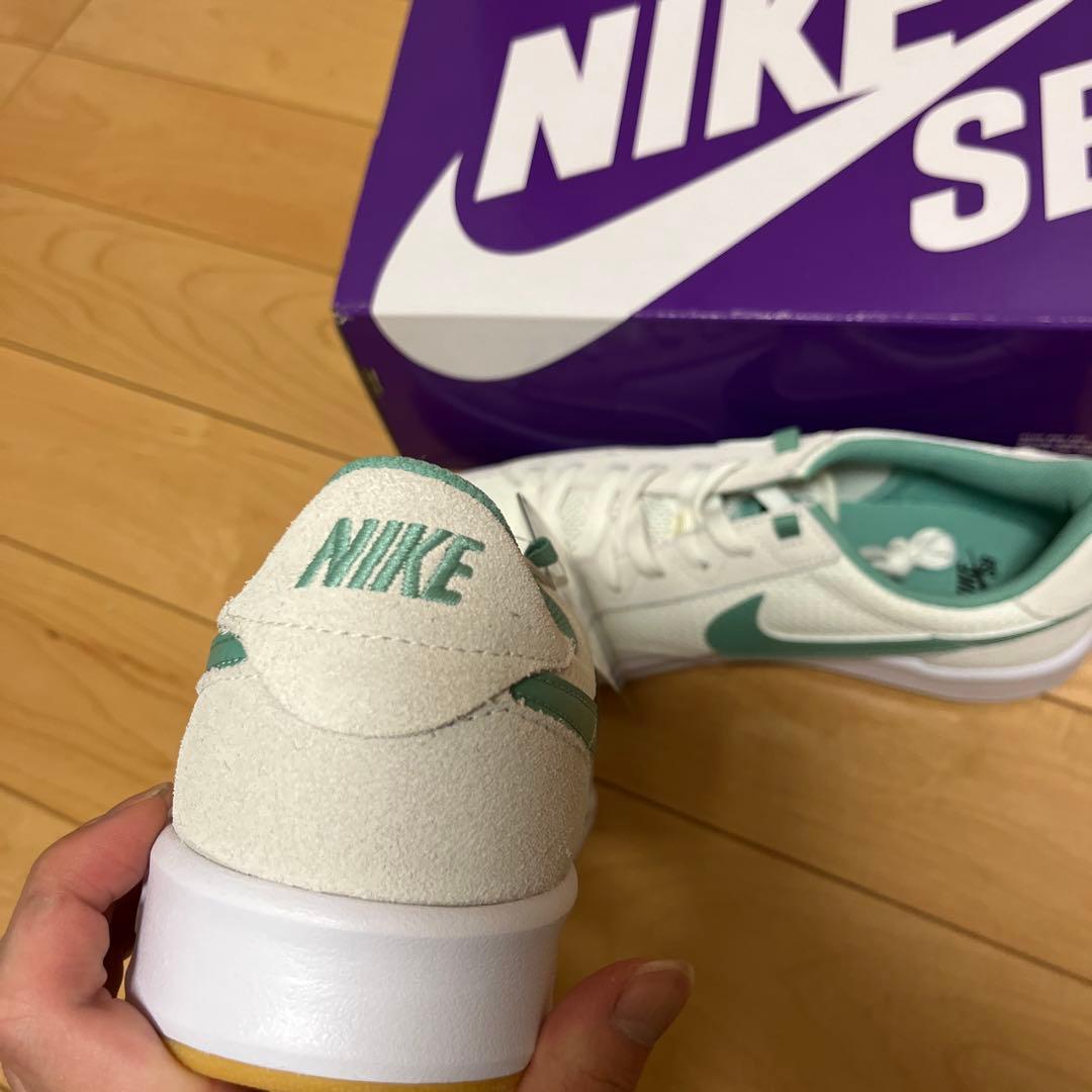 NIKE SB adversaryホワイトグリーン スニーカー 28.5