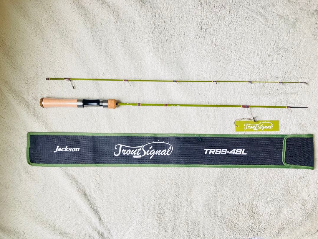 美品　Jackson トラウトシグナル TRSS-48L（スピニング用）