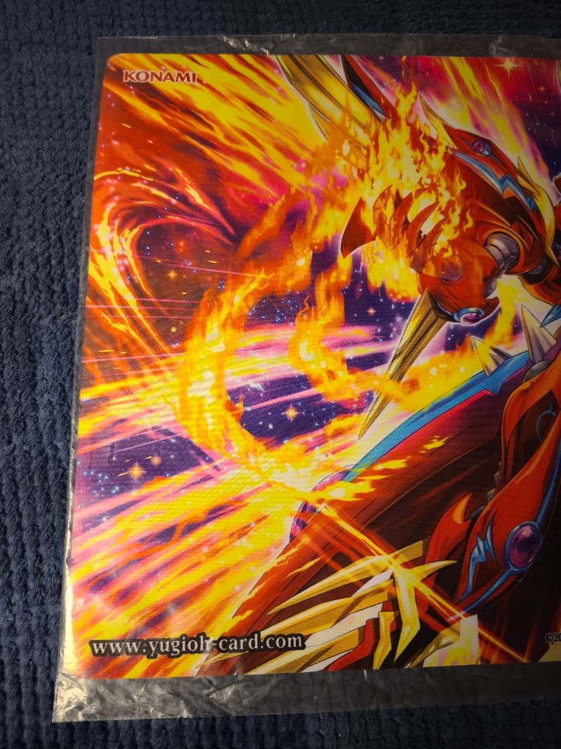 遊戯王　転生炎獣レイジング・フェニックス　EU版公式プレイマット　新品未開封