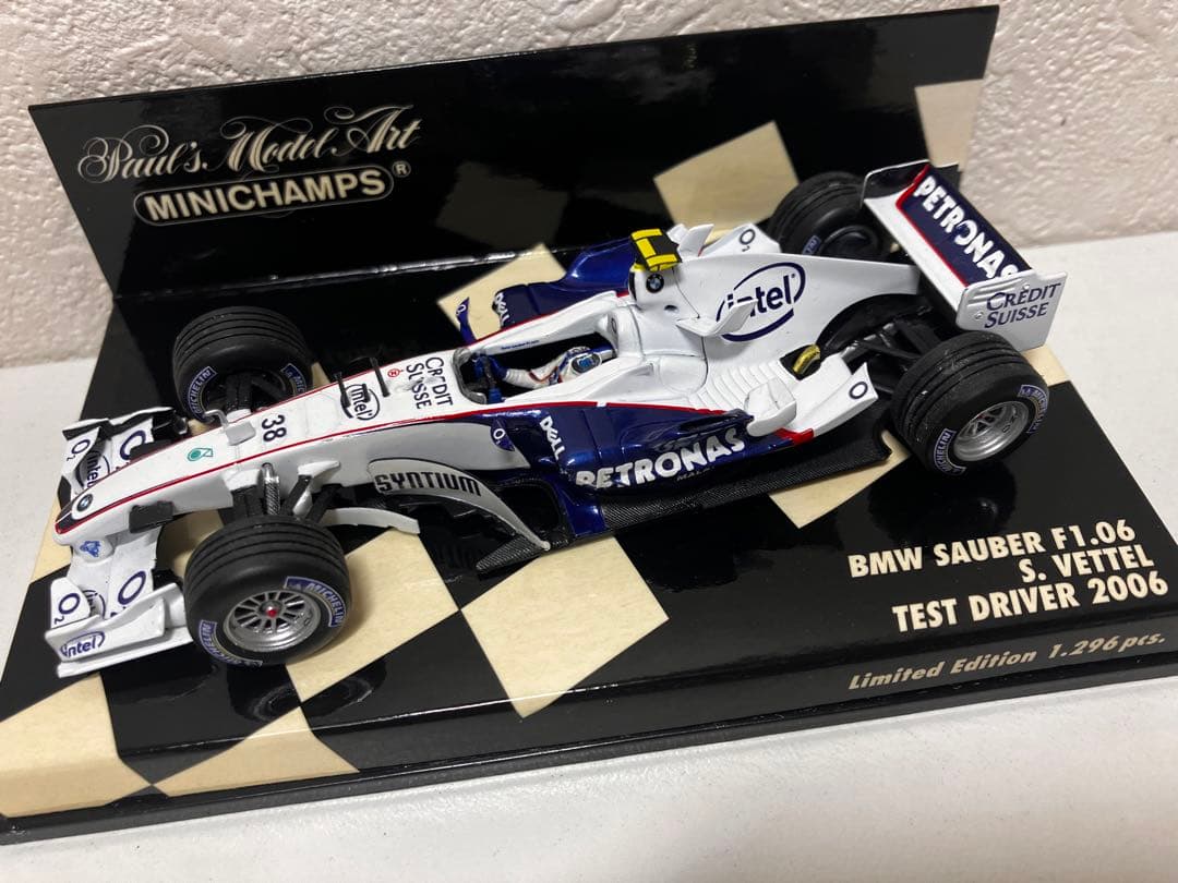 ミニチャンプス 1/43 ザウバー F1.06 ベッテル 前半戦仕様