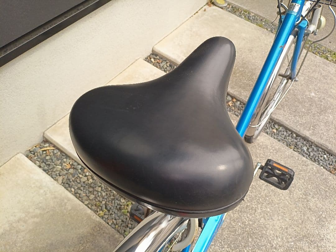 【最終値下げ】青 自転車　通学用　通勤用 前カゴ付き　6段変速