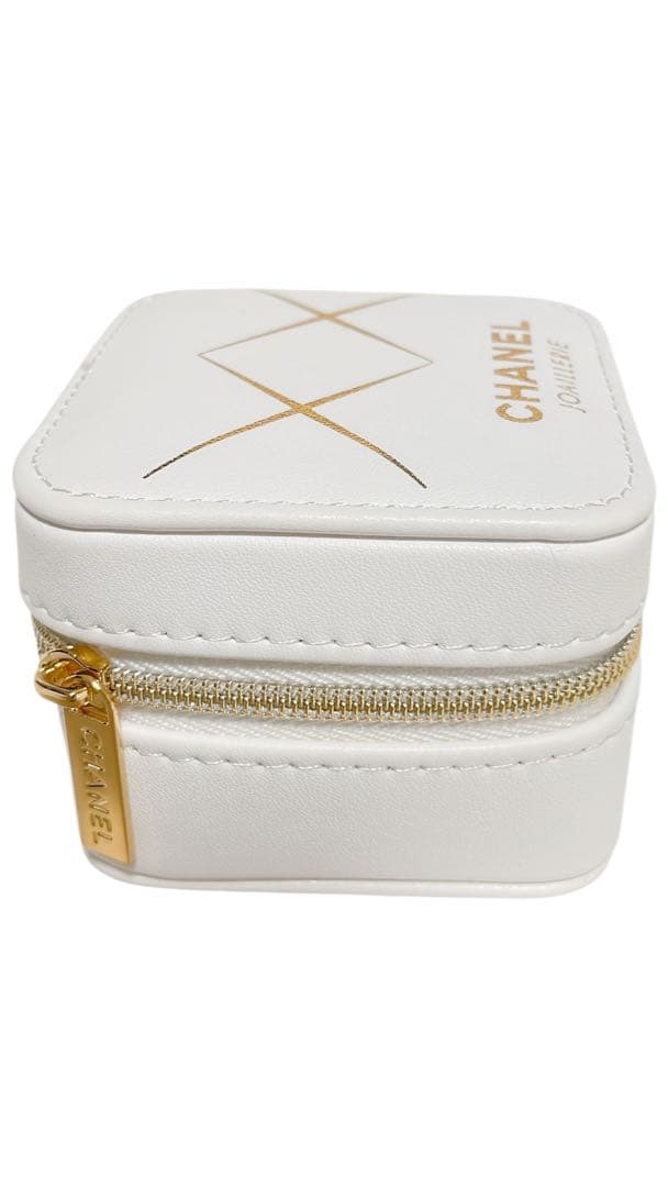 CHANEL ジュエリーポーチ　ノベルティ　シャネル