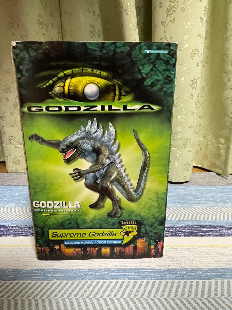 Supreme GODZILLA アクション フィギュア