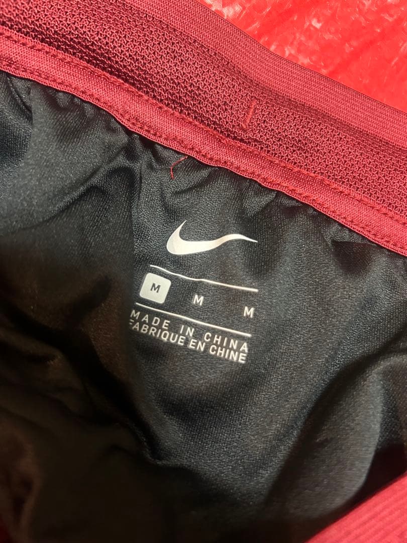 NIKE GYAKUSOU レッドショートパンツ ランニングパンツ
