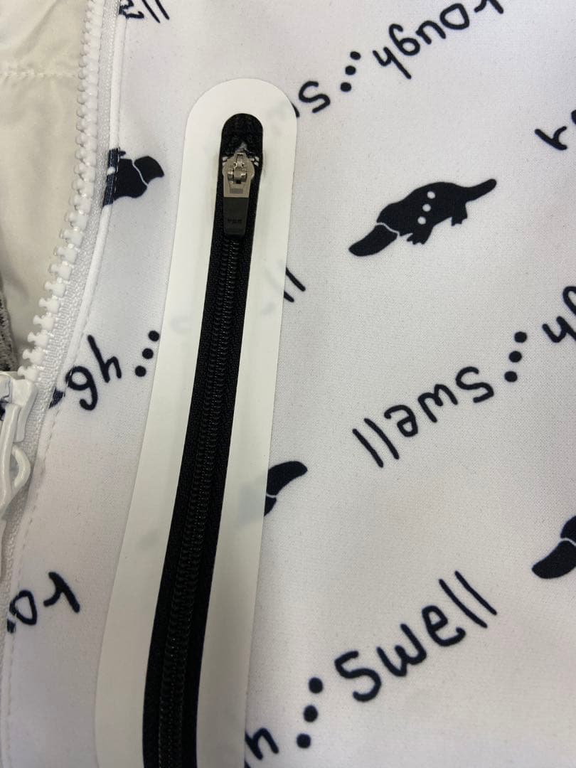 新品正規品【ROUGH&SWELL/XL】ダンボールニット中綿ベストストレッチ