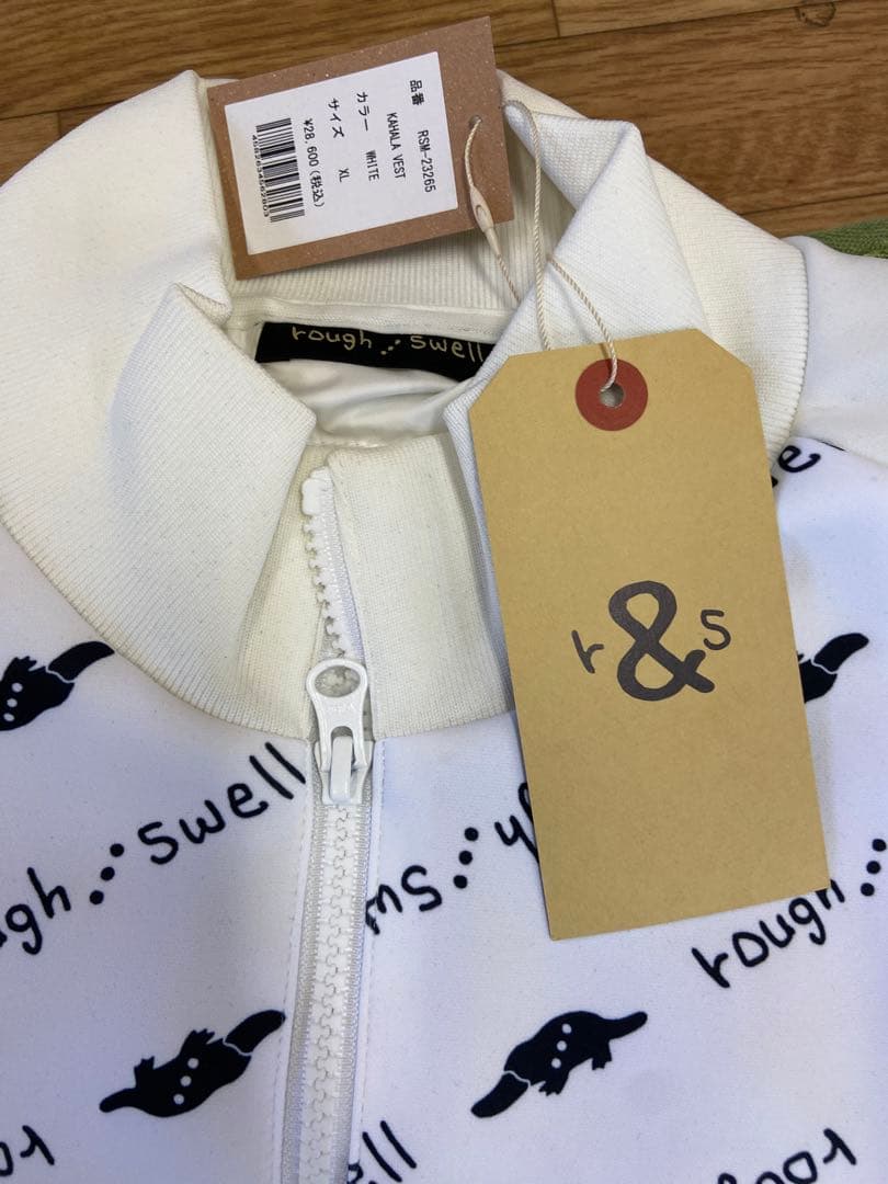 新品正規品【ROUGH&SWELL/XL】ダンボールニット中綿ベストストレッチ