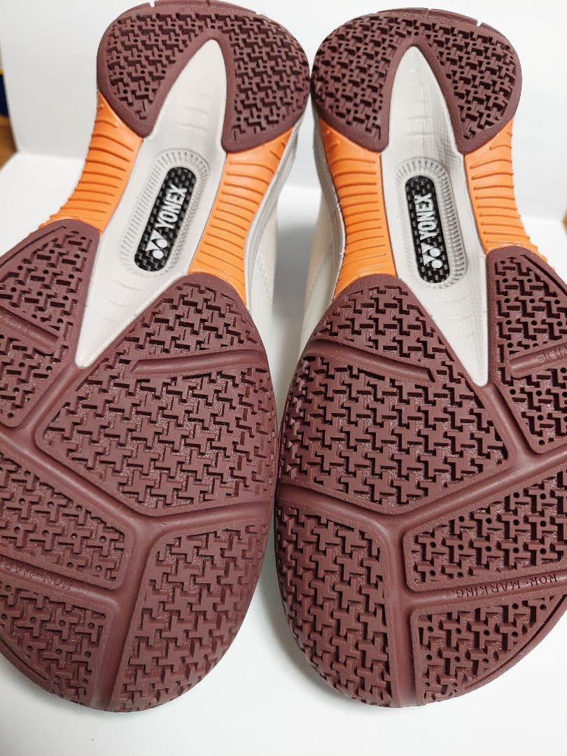 YONEX バドミントンシューズ 　88 ダイヤル式 4Eワイド　24.0㎝