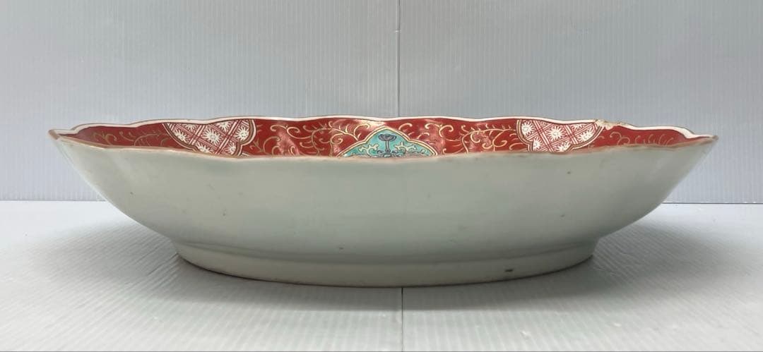 【希少】江戸後期？ 古伊万里 色絵 唐人図 大皿 径約32cm 輪花皿 骨董品