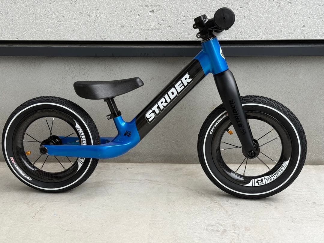 ストライダー　ST-R