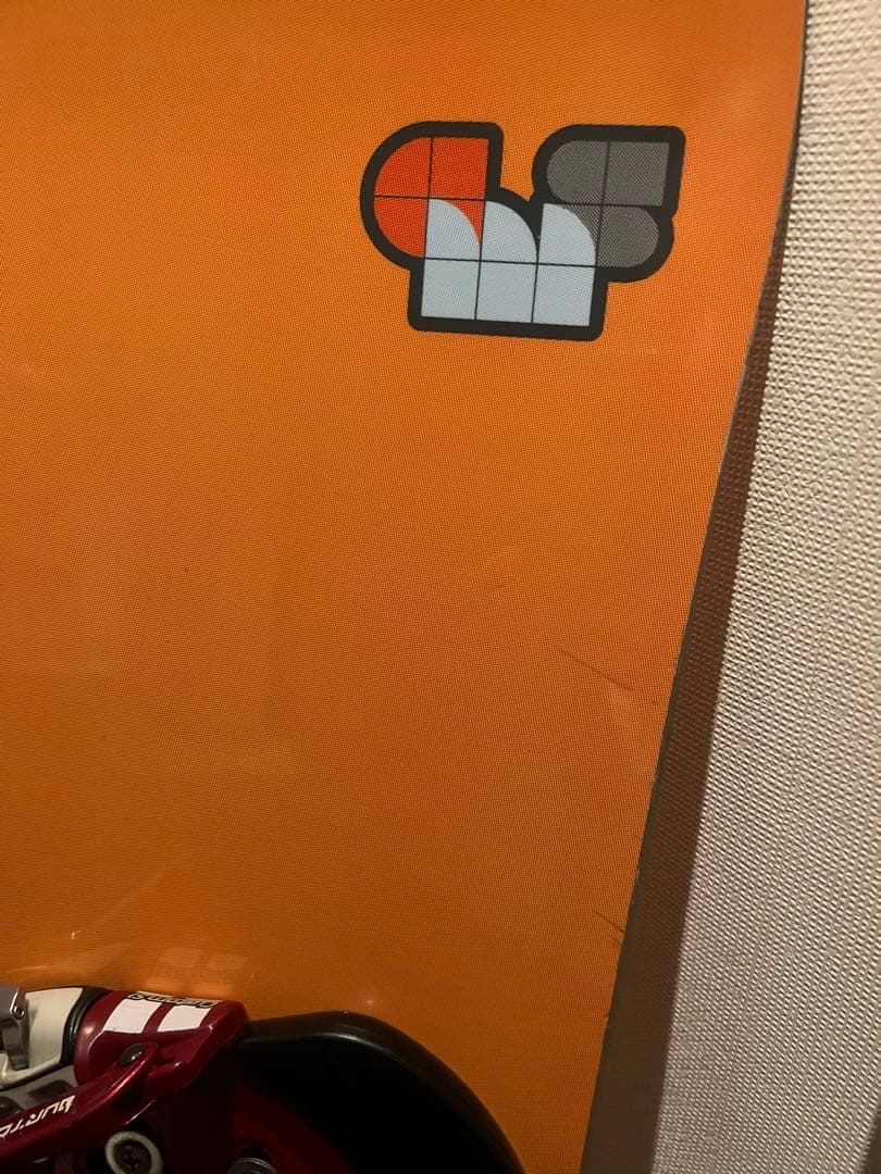 お得‼️お値下中‼️スノーボード イエローオレンジ cosmicsurf カバー付き
