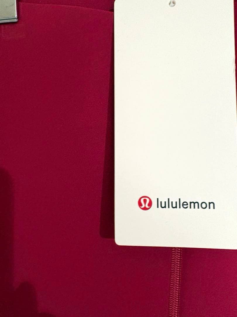 【新品】lululemon ルルレモン　レギンスGlow Up HR tight