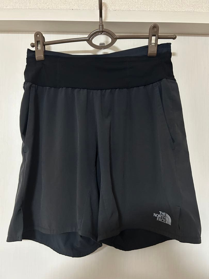 【マラソン】NORTH FACE Flyweight Racing Short