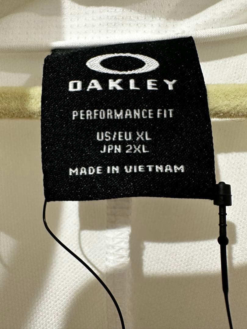 タグ付き　新品　OAKLEY ストレッチ　ホワイトジャケット XL