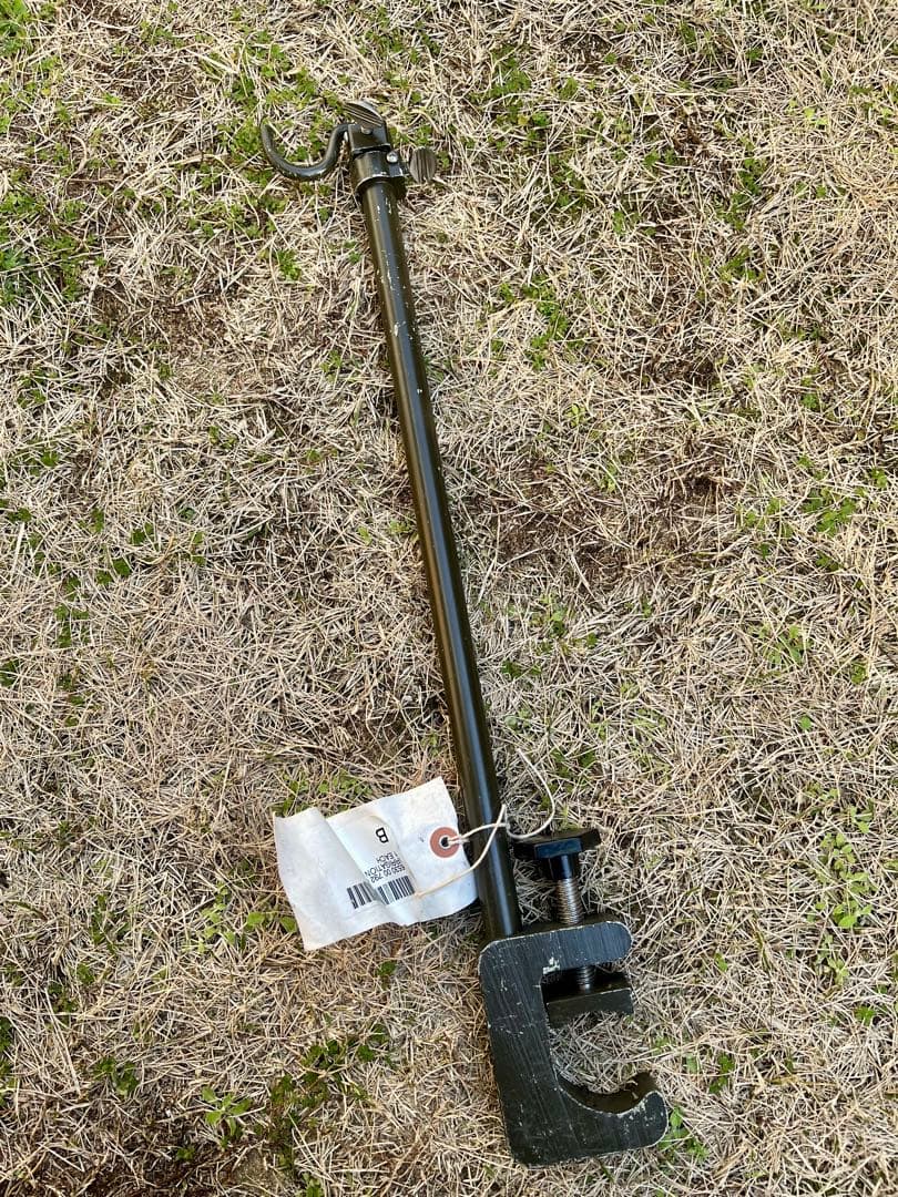 米軍放出品 点滴棒 ランタンポール クランプ式 キャンプ 高さ調整可能　1点のみ