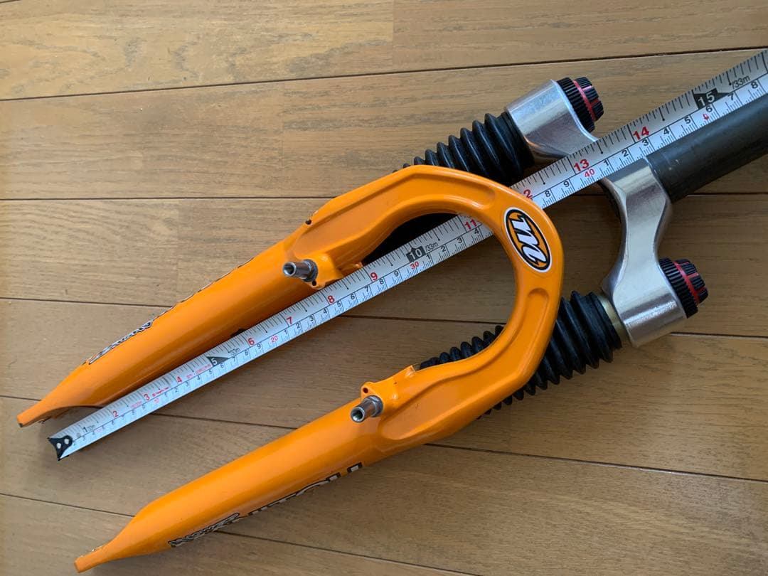 MANITOU Spyder サスペンションフォーク 26インチ