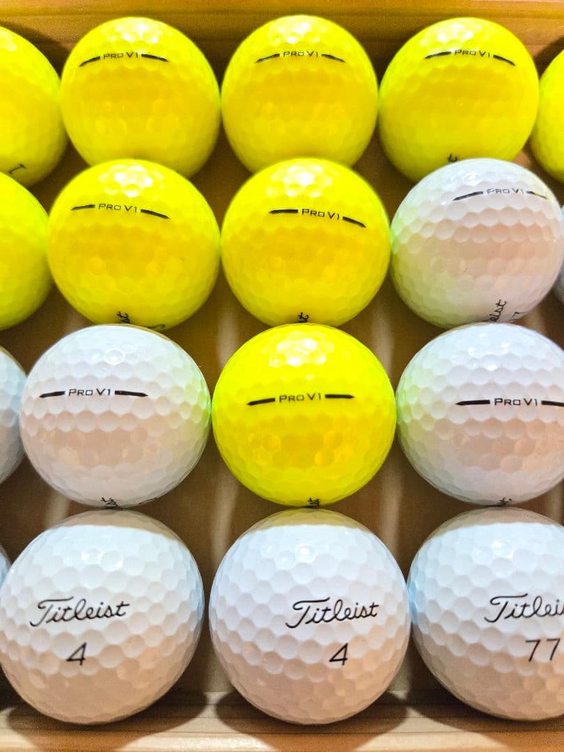 超美品　2025最新モデル　タイトリスト　prov1　ロストボール