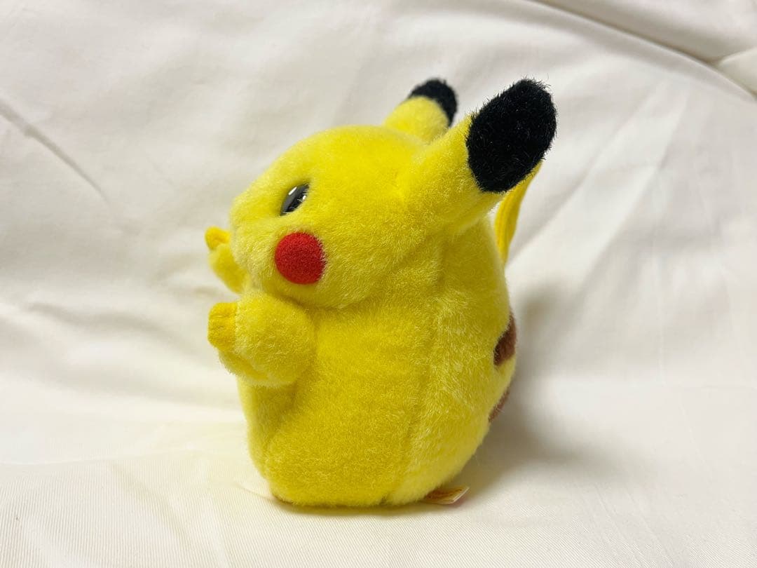 ポケモン ピカチュウ ぬいぐるみ TOMY