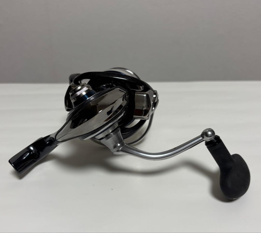 リール Daiwa 18EXIST LT4000-CXH